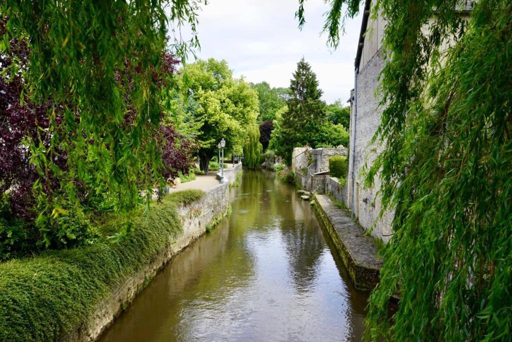 Bed and Breakfast Le Bourg Asnieres-en-Bessin Exterior foto