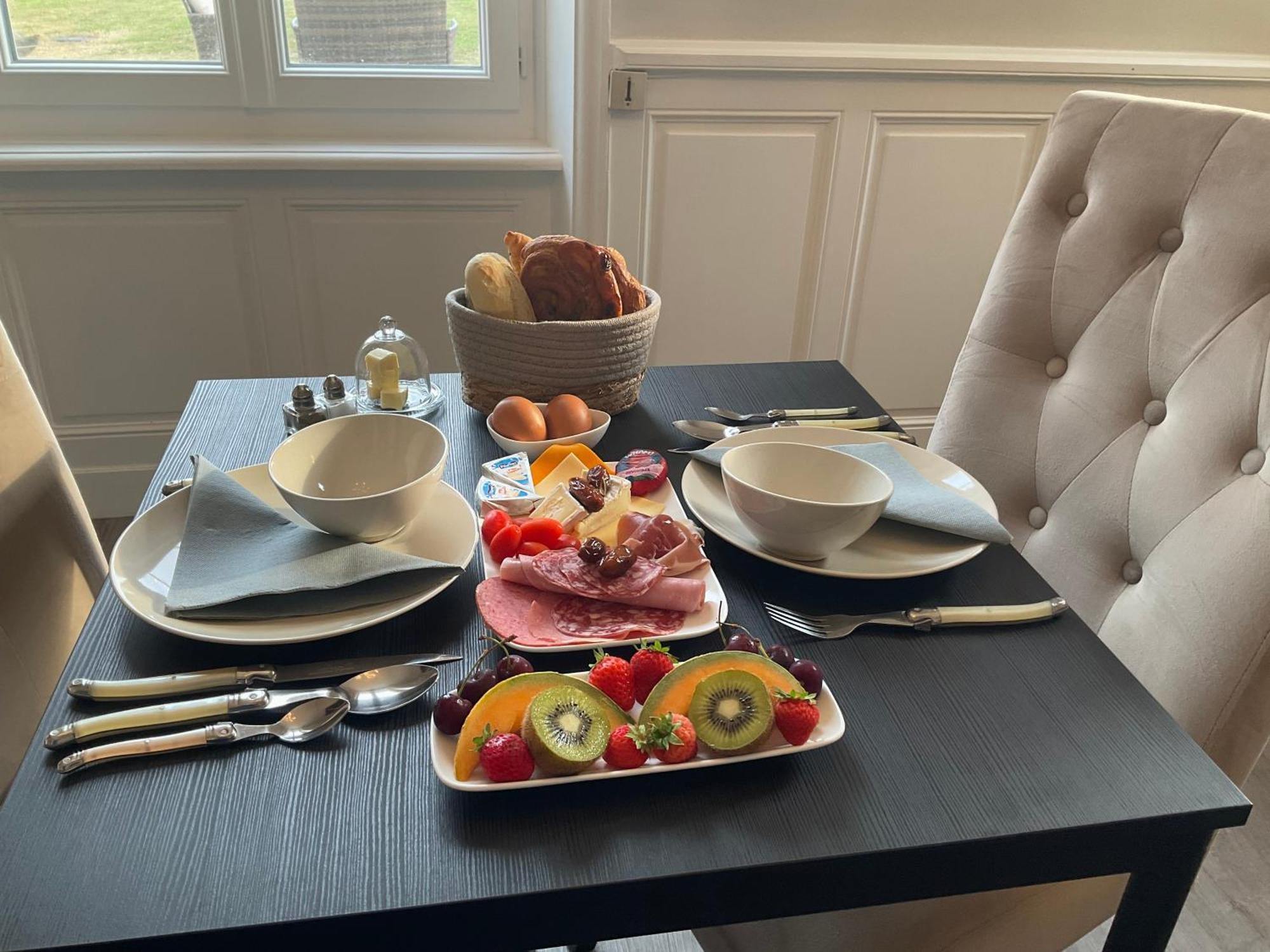 Bed and Breakfast Le Bourg Asnieres-en-Bessin Exterior foto